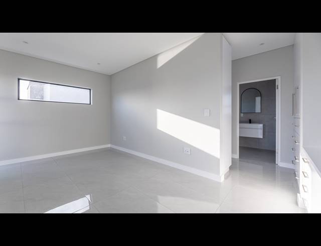 4 BEDROOM HOUSE FOR SALE IN SANDOWN